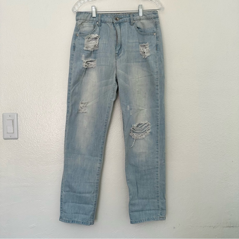 Light-wash Distressed Boyfriend Jeans | Size M/10